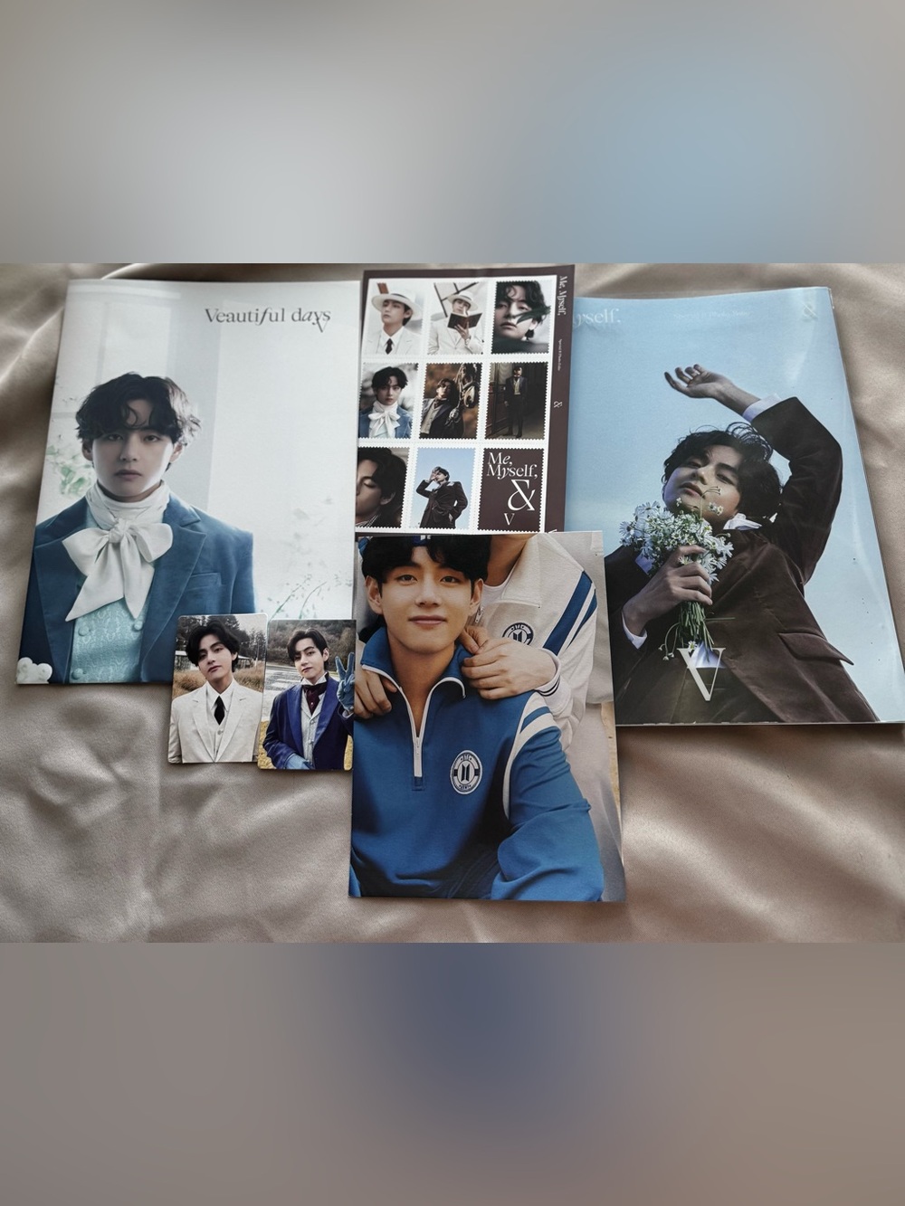 BTS V Taehyung Veautiful Days Photo-Folio + 2 Photocards